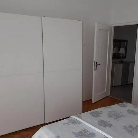 Apartman With A Parking Space Malinska, Krk - 19299